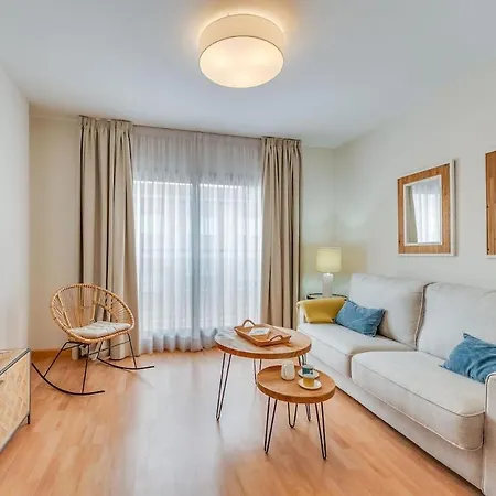 Apartment Modern & Cozy Near Old Town