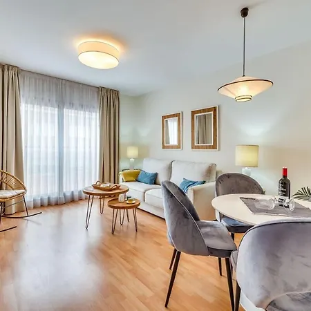 Modern & Cozy Near Old Town * Malaga